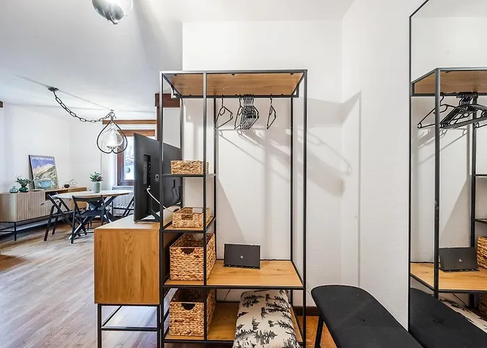 Апартаменти Centro Paese - 2 Passi Dalle Piste Курмайор