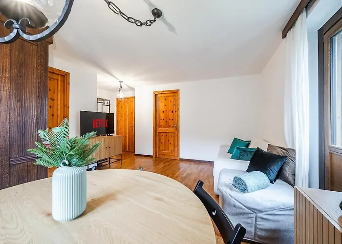 Centro Paese - 2 Passi Dalle Piste Курмайор